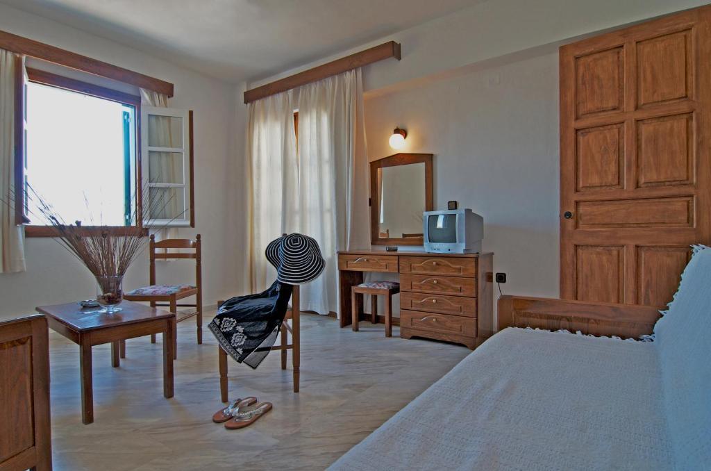 Alex Hotel Tourlos Exterior foto